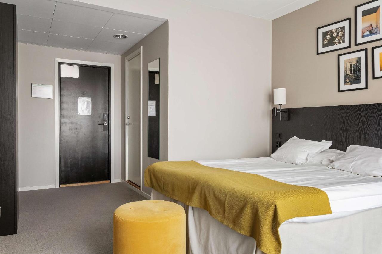Best Western Plus Hotel Plaza Вестерос Екстер'єр фото