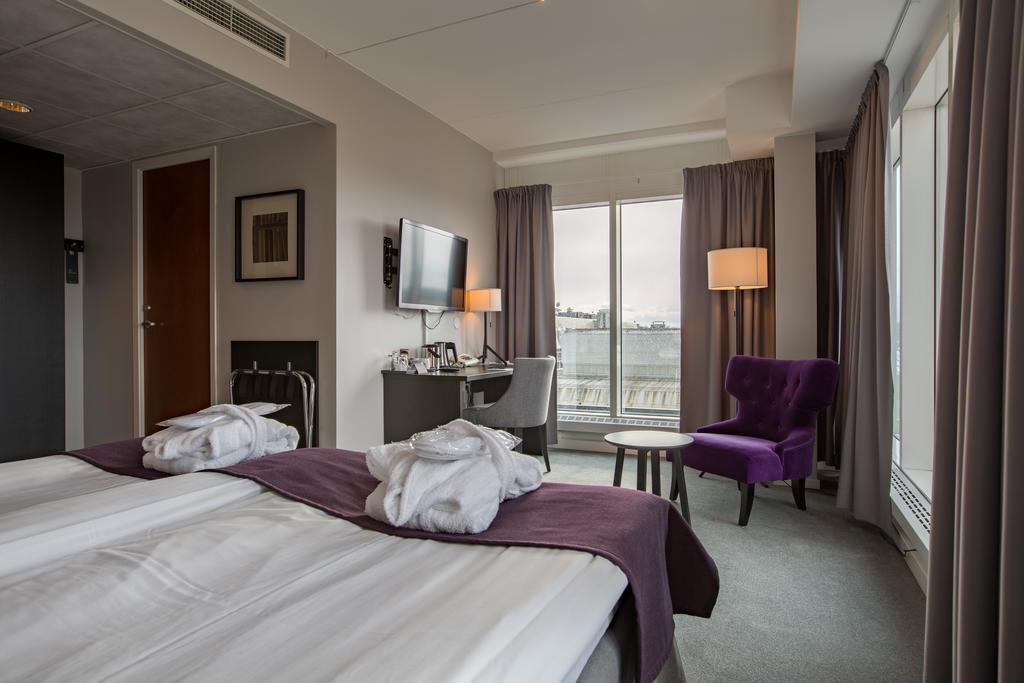 Best Western Plus Hotel Plaza Вестерос Екстер'єр фото
